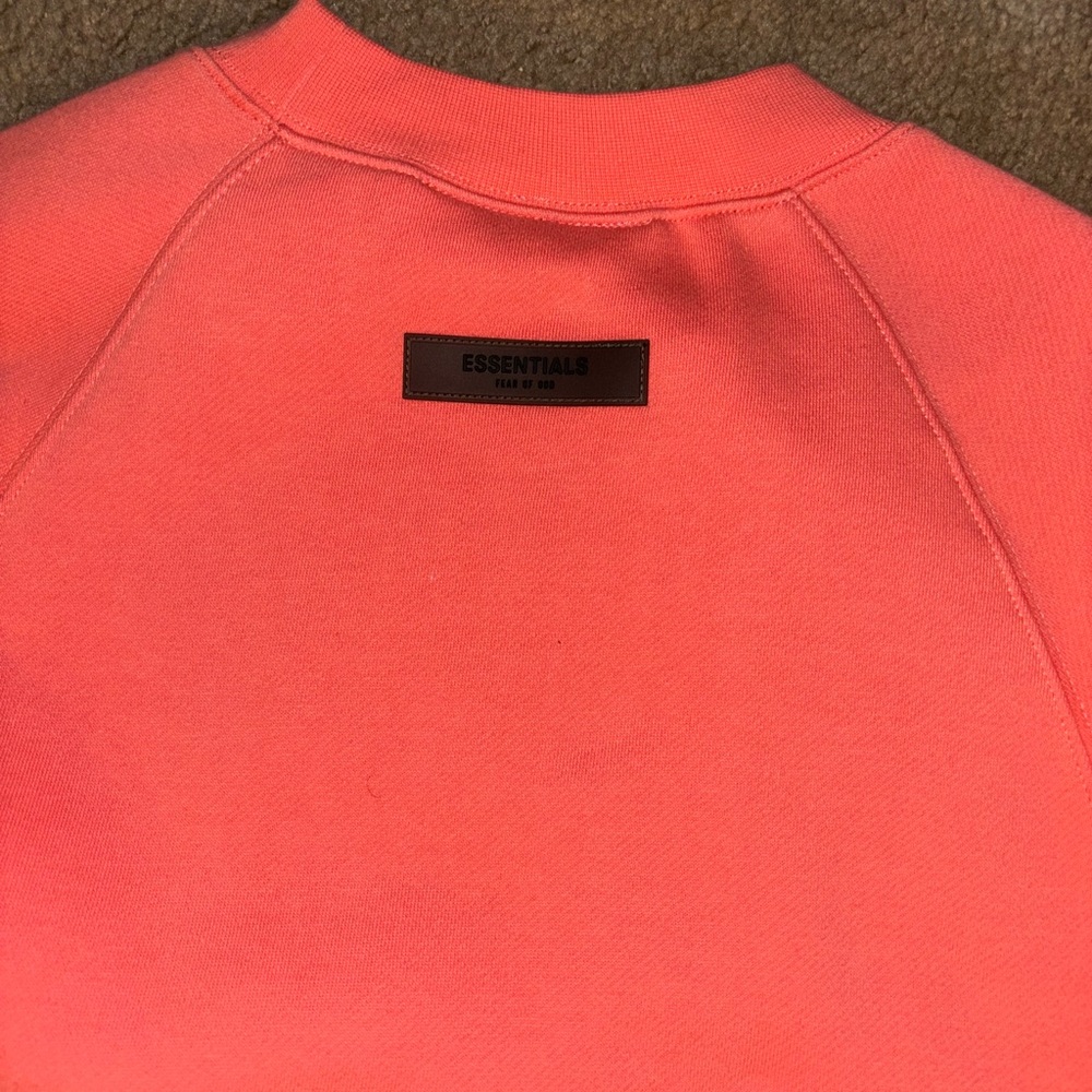 Essentials sweatshirt - Picture 4 of 4